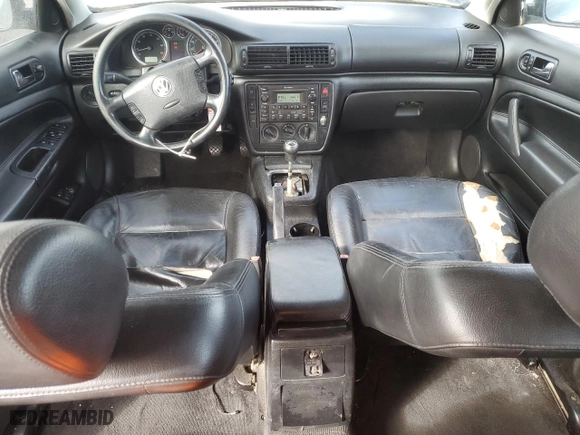 2003 Volkswagen Passat GLS with VIN WVWPD63BX3P113713, listed as a Copart auction lot 46002415 with 206,144 mi miles and Salvage Title. Bid and sale history available at carsss.com. Image 8.