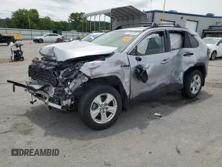 2021 Toyota RAV4 Hybrid LE z VIN JTMLWRFV4MD117078, wystawiony jako Copart lot #61370135 z przebiegiem 90 367 mil mil oraz Szkoda całkowita • Salvage title. Historia ofert i sprzedaży dostępna na DreamBid. Obrazek 1.