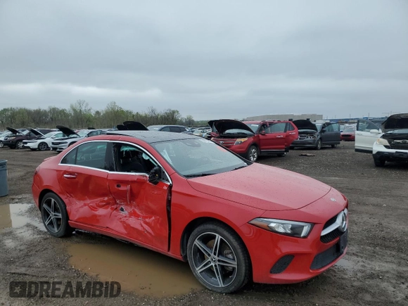2019 Mercedes-Benz A 220 с VIN WDD3G4FB0KW021221, выставлен на аукционе Copart как лот 54312055 с пробегом 64 568 миль миль и Списание • Salvage title. История ставок и продаж доступна на DreamBid. Изображение 4.