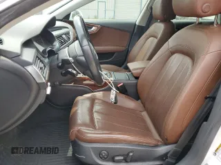 2014 Audi A7 Prestige z VIN WAU2GAFC4EN045249, wystawiony jako Copart lot #54440315 z przebiegiem 116 086 mil mil oraz Szkoda całkowita • Salvage title. Historia ofert i sprzedaży dostępna na DreamBid. Obrazek 7.
