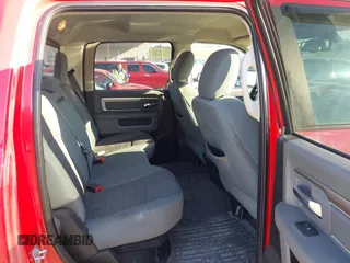 2015 Ram 1500 Big Horn z VIN 1C6RR7LT1FS719886, wystawiony jako IAAI lot #41898418 z przebiegiem 145 064 mil mil oraz . Historia ofert i sprzedaży dostępna na DreamBid. Obrazek 8.