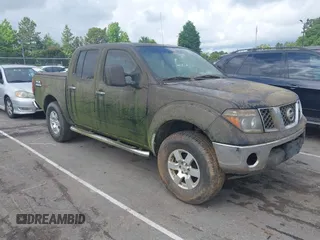 2006 Nissan Frontier SE z VIN 1N6AD07W86C457386, wystawiony jako IAAI lot #42263208 z przebiegiem 169 768 mil mil oraz . Historia ofert i sprzedaży dostępna na DreamBid. Obrazek 1.