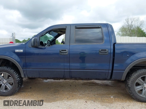 2005 Ford F-150 XLT with VIN 1FTPW145X5FA74992, listed as a IAAI auction lot 41964025 with 270,166 mi miles. Bid and sale history available at carsss.com. Image 14.