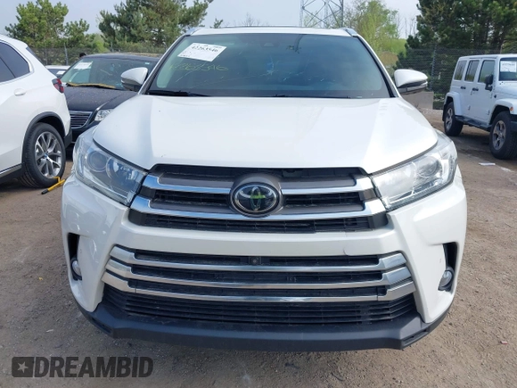 2018 Toyota Highlander Limited with VIN 5TDDZRFH1JS860254, listed as a IAAI auction lot 42263546 with 55,822 mi miles and . Bid and sale history available at DreamBid. Image 12.