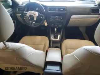 2013 Volkswagen Jetta SE with VIN 3VWDX7AJ7DM258142, listed as a Copart auction lot 61246195 with 125,770 mi miles and Non repairable. Bid and sale history available at DreamBid. Image 8.