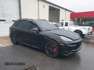 2017 Porsche Cayenne GTS с VIN WP1AD2A2XHLA83028, выставлен на аукционе IAAI как лот 42630989 с пробегом Не указан миль и . История ставок и продаж доступна на DreamBid. Изображение 1.
