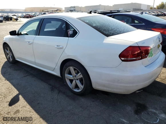 2014 Volkswagen Passat SE with VIN 1VWBP7A32EC014345, listed as a Copart auction lot 43405135 with 121,253 mi miles and Salvage Title. Bid and sale history available at carsss.com. Image 2.