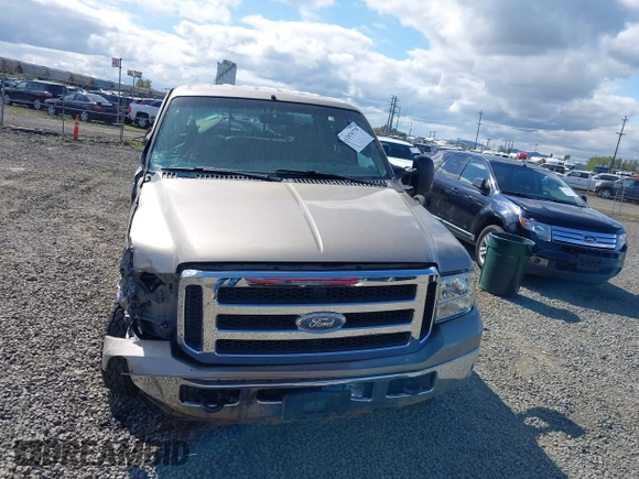 2007 Ford F-250 XL z VIN 1FTSW21P37EA76534, wystawiony jako IAAI lot #42076778 z przebiegiem Nie podano mil oraz . Historia ofert i sprzedaży dostępna na DreamBid. Obrazek 12.