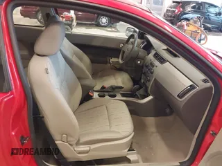 2008 Ford Focus SE with VIN 1FAHP33N08W131841, listed as a IAAI auction lot 41455262 with 100,314 mi miles. Bid and sale history available at carsss.com. Image 5.