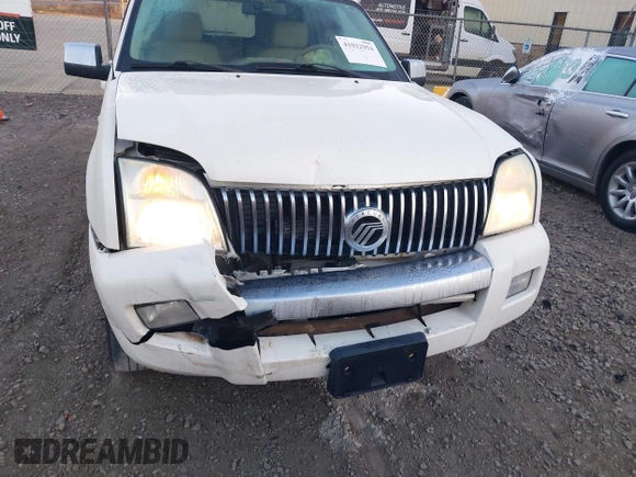 2008 Mercury Mountaineer Premier with VIN 4M2EU38838UJ04132, listed as a IAAI auction lot 41022954 with 136,449 mi miles. Bid and sale history available at carsss.com. Image 6.