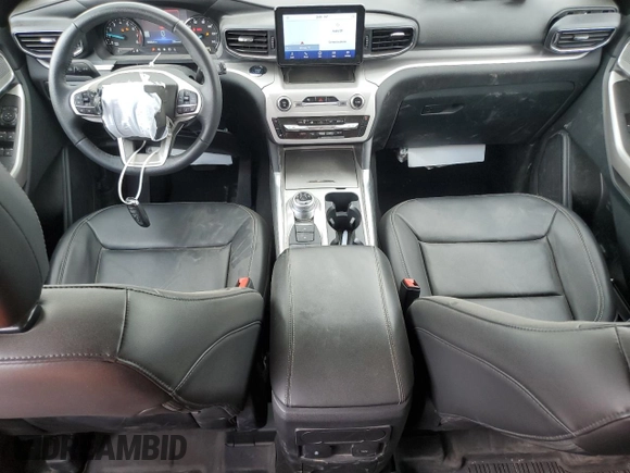 2024 Ford Explorer XLT with VIN 1FMSK8DH2RGA86199, listed as a Copart auction lot 56005575 with 18,083 mi miles and Salvage title. Bid and sale history available at DreamBid. Image 8.