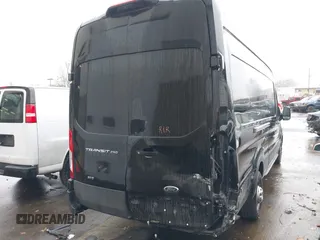 2022 Ford Transit Cargo z VIN 1FTBR3U85NKA64644, wystawiony jako IAAI lot #41006811 z przebiegiem 101 658 mil mil oraz . Historia ofert i sprzedaży dostępna na DreamBid. Obrazek 17.