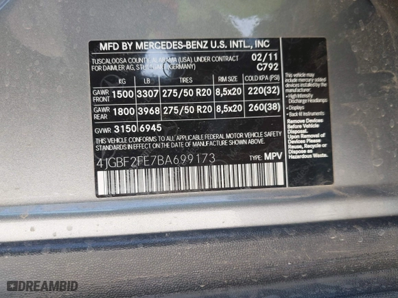 2011 Mercedes-Benz GL-Class GL 350 BlueTEC with VIN 4JGBF2FE7BA699173, listed as a IAAI auction lot 41591338 with 194,023 mi miles. Bid and sale history available at carsss.com. Image 9.