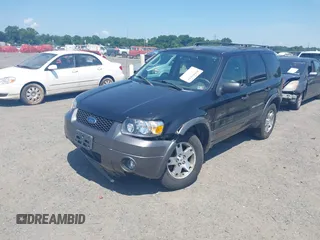 2005 Ford Escape XLT with VIN 1FMCU93115KE48930, listed as a IAAI auction lot 42592931 with 180,260 mi miles and . Bid and sale history available at DreamBid. Image 2.