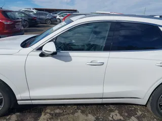 2022 Genesis GV70 2.5T with VIN KMUMADTB5NU068987, listed as a IAAI auction lot 41596194 with 34,123 mi miles and . Bid and sale history available at DreamBid. Image 14.