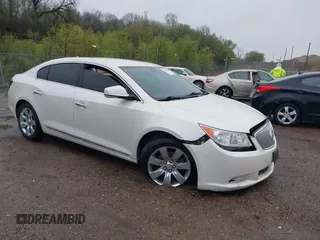 2012 Buick LaCrosse Premium 1 z VIN 1G4GD5E32CF139661, wystawiony jako IAAI lot #42155926 z przebiegiem 139 166 mil mil oraz . Historia ofert i sprzedaży dostępna na DreamBid. Obrazek 1.