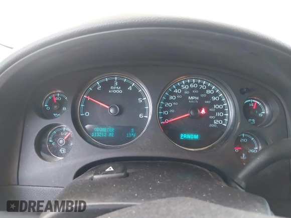 2014 GMC Yukon SLT with VIN 1GKS2CE00ER225071, listed as a IAAI auction lot 41581341 with 113,212 mi miles. Bid and sale history available at carsss.com. Image 7.