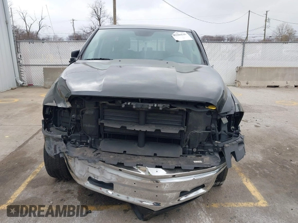 2017 Ram 1500 SLT z VIN 1C6RR7GG7HS704583, wystawiony jako IAAI lot #41080645 z przebiegiem 100 965 mil mil oraz . Historia ofert i sprzedaży dostępna na DreamBid. Obrazek 13.