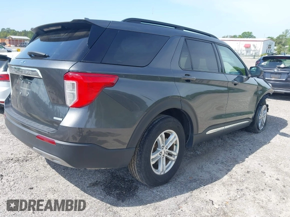 2020 Ford Explorer XLT with VIN 1FMSK7DH8LGC56664, listed as a IAAI auction lot 41934310 with 75,977 mi miles. Bid and sale history available at carsss.com. Image 4.
