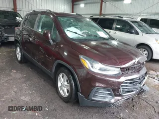 2021 Chevrolet Trax LT with VIN KL7CJLSB2MB327016, listed as a IAAI auction lot 41715051 with 87,262 mi miles. Bid and sale history available at carsss.com. Image 1.