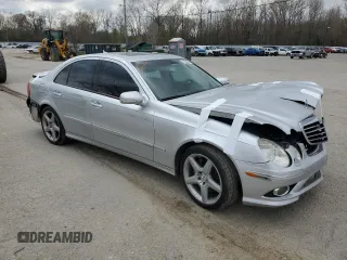2009 Mercedes-Benz E 350 Luxury z VIN WDBUF87X59B411489, wystawiony jako Copart lot #51538905 z przebiegiem 275 282 mil mil oraz Szkoda całkowita • Salvage title. Historia ofert i sprzedaży dostępna na DreamBid. Obrazek 4.