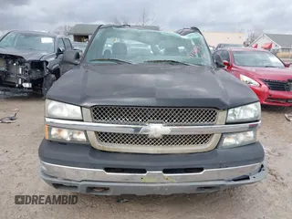 2004 Chevrolet Silverado 1500 Work Truck with VIN 1GCEC14X24Z329861, listed as a IAAI auction lot 41731894 with 137,109 mi miles. Bid and sale history available at carsss.com. Image 12.