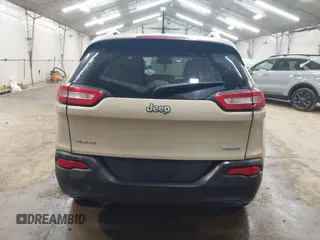 2014 Jeep Cherokee Latitude z VIN 1C4PJMCB0EW291782, wystawiony jako IAAI lot #42124092 z przebiegiem 170 265 mil mil oraz . Historia ofert i sprzedaży dostępna na DreamBid. Obrazek 16.