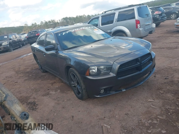 2014 Dodge Charger SXT Plus with VIN 2C3CDXJG7EH138261, listed as a IAAI auction lot 41546437 with 224,129 mi miles. Bid and sale history available at carsss.com. Image 1.