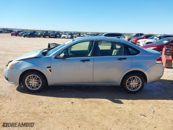 2008 Ford Focus SE with VIN 1FAHP35N28W214541, listed as a IAAI auction lot 40882796 with NaN miles. Bid and sale history available at carsss.com. Image 14.