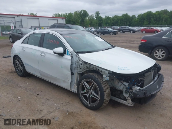2020 Mercedes-Benz A 220 с VIN WDD3G4FB0LW036562, выставлен на аукционе IAAI как лот 42447595 с пробегом 75 612 миль миль и . История ставок и продаж доступна на DreamBid. Изображение 1.