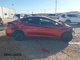 2015 Hyundai Elantra SE z VIN 5NPDH4AE5FH614632, wystawiony jako IAAI lot #41858691 z przebiegiem 147 142 mil mil oraz . Historia ofert i sprzedaży dostępna na DreamBid. Obrazek 14.
