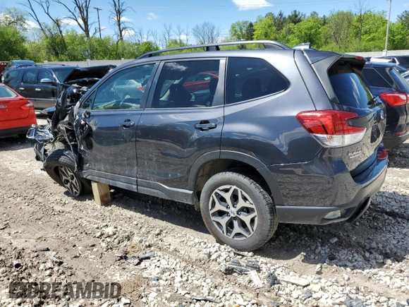2019 Subaru Forester Premium with VIN JF2SKAECXKH552901, listed as a Copart auction lot 56133005 with 114,198 mi miles and Non repairable. Bid and sale history available at DreamBid. Image 2.