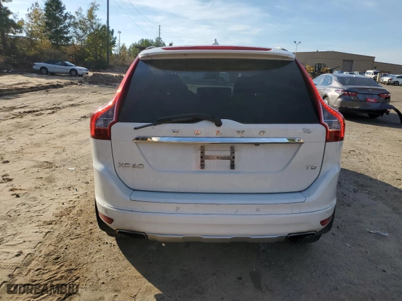 2015 Volvo XC60 T5 Drive-E Premier Plus with VIN YV440MDC7F2589202, listed as a Copart auction lot 81464194 with 172,251 mi miles and Clean Title. Bid and sale history available at carsss.com. Image 6.