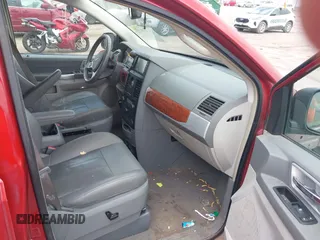 2008 Chrysler Town & Country Touring with VIN 2A8HR54P58R662471, listed as a IAAI auction lot 42457519 with 194,331 mi miles and . Bid and sale history available at DreamBid. Image 5.