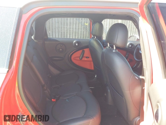 2012 MINI Countryman S z VIN WMWZC3C55CWM28104, wystawiony jako IAAI lot #41876256 z przebiegiem 117 932 mil mil oraz . Historia ofert i sprzedaży dostępna na DreamBid. Obrazek 8.