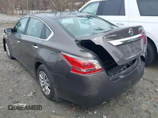 2015 Nissan Altima 2.5 SL with VIN 1N4AL3AP3FN874580, listed as a IAAI auction lot 41858079 with 183,965 mi miles. Bid and sale history available at carsss.com. Image 3.