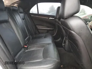 2011 Chrysler 300 Limited z VIN 2C3CA5CG4BH596104, wystawiony jako Copart lot #58193145 z przebiegiem 163 558 mil mil oraz Szkoda całkowita • Salvage title. Historia ofert i sprzedaży dostępna na DreamBid. Obrazek 10.