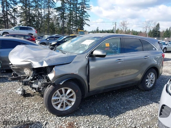 2018 Kia Sorento L with VIN 5XYPG4A33JG418543, listed as a IAAI auction lot 41745875 with 1 mi miles. Bid and sale history available at carsss.com. Image 13.