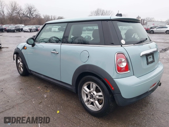 2012 MINI Hardtop with VIN WMWSU3C54CT541901, listed as a IAAI auction lot 41169297 with 147,677 mi miles and . Bid and sale history available at DreamBid. Image 3.