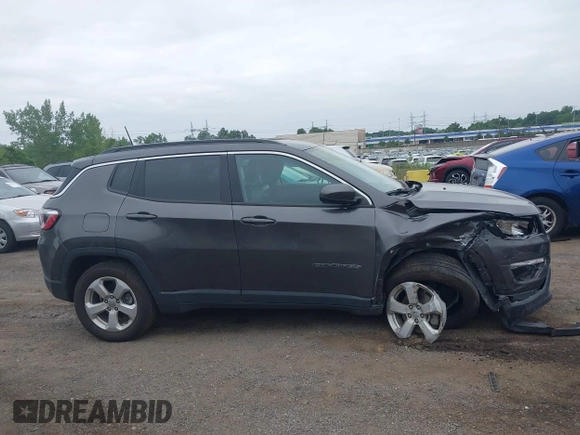 2020 Jeep Compass Latitude z VIN 3C4NJDBB4LT205322, wystawiony jako IAAI lot #42589298 z przebiegiem 50 665 mil mil oraz . Historia ofert i sprzedaży dostępna na DreamBid. Obrazek 13.