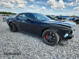 2023 Dodge Challenger R/T Scat Pack Widebody z VIN 2C3CDZFJ3PH596415, wystawiony jako Copart lot #61161035 z przebiegiem 10 317 mil mil oraz Szkoda całkowita • Salvage title. Historia ofert i sprzedaży dostępna na DreamBid. Obrazek 4.
