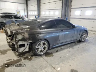 2015 BMW 4 Series 435i xDrive z VIN WBA3R5C57FK372498, wystawiony jako Copart lot #46132005 z przebiegiem Nie podano mil oraz Szkoda całkowita • Salvage title. Historia ofert i sprzedaży dostępna na DreamBid. Obrazek 3.