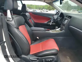 2011 Lexus IS 350 C z VIN JTHFE2C23B2506481, wystawiony jako Copart lot #56899655 z przebiegiem 123 716 mil mil oraz Szkoda całkowita • Salvage title. Historia ofert i sprzedaży dostępna na DreamBid. Obrazek 10.