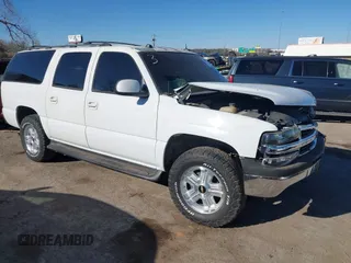 2004 Chevrolet Suburban LS with VIN 1GNEC16Z54J222405, listed as a IAAI auction lot 41424519 with 204,381 mi miles. Bid and sale history available at carsss.com. Image 1.