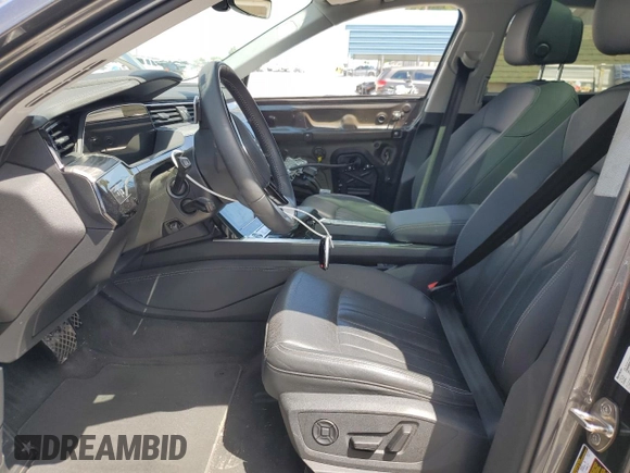 2021 Audi e-tron Sportback S line Premium Plus z VIN WA12AAGE1MB039861, wystawiony jako Copart lot #54864445 z przebiegiem 22 725 mil mil oraz Szkody całkowita. Historia ofert i sprzedaży dostępna na DreamBid. Obrazek 7.