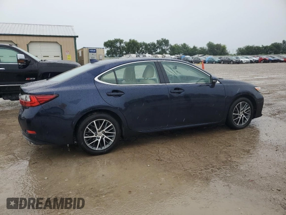 2017 Lexus ES 350 with VIN 58ABK1GG1HU047834, listed as a Copart auction lot 61964595 with 101,836 mi miles and Salvage title. Bid and sale history available at DreamBid. Image 3.