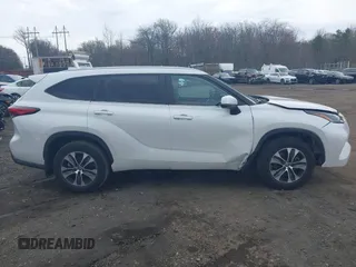 2023 Toyota Highlander L z VIN 5TDKDRBH5PS508850, wystawiony jako IAAI lot #42000739 z przebiegiem 35 914 mil mil oraz . Historia ofert i sprzedaży dostępna na DreamBid. Obrazek 13.