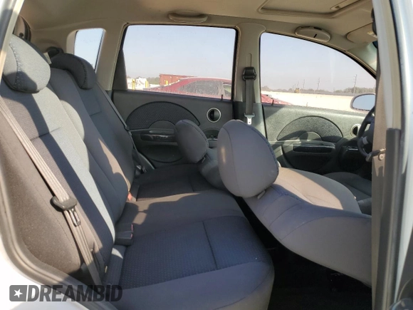 2008 Chevrolet Aveo LT z VIN KL1TG65678B188497, wystawiony jako Copart lot #44501275 z przebiegiem 195 139 mil mil oraz Czysty tytuł • Clean title. Historia ofert i sprzedaży dostępna na DreamBid. Obrazek 10.