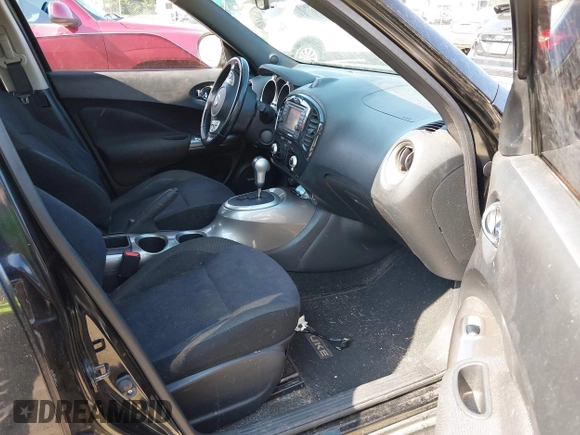 2013 Nissan Juke SV z VIN JN8AF5MVXDT211009, wystawiony jako IAAI lot #42416229 z przebiegiem 113 612 mil mil oraz . Historia ofert i sprzedaży dostępna na DreamBid. Obrazek 5.