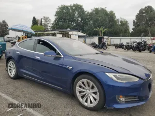 2017 Tesla Model S 100D z VIN 5YJSA1E20HF192300, wystawiony jako Copart lot #52931815 z przebiegiem 93 916 mil mil oraz Szkoda całkowita • Salvage title. Historia ofert i sprzedaży dostępna na DreamBid. Obrazek 4.